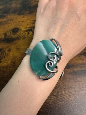 Green Agate Stone Fork Cuff Bracelet with Swirl Accents Tramontina Brazil